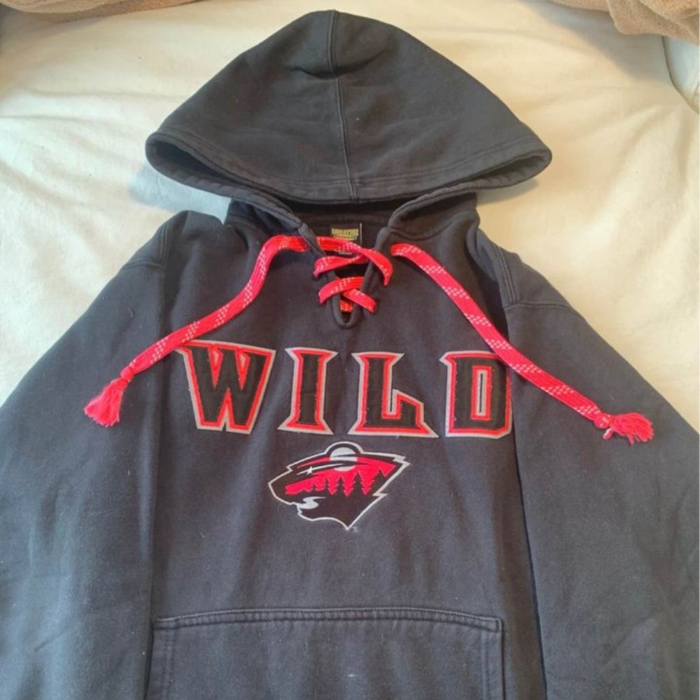 Wild Hockey Women's Clothing Lot